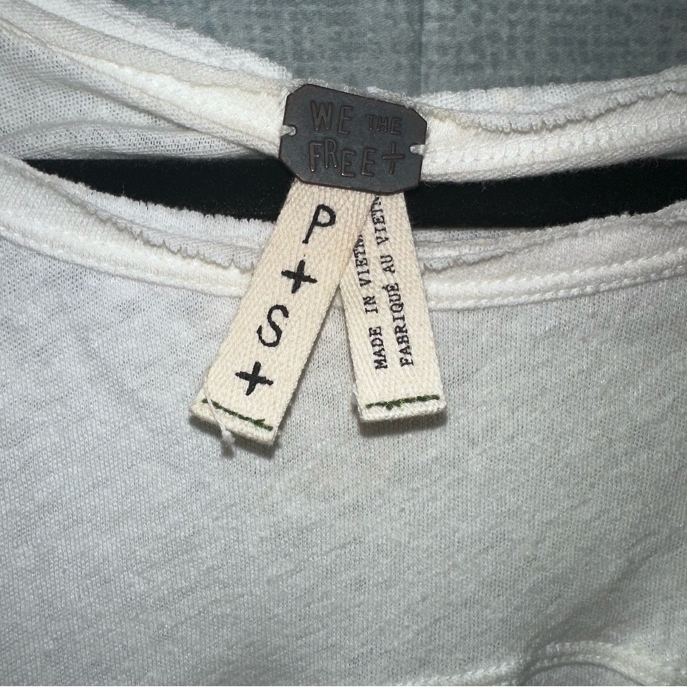 Free people we the free White linen blend cold Shoulder slouchy T-shirt Petite S - Picture 5 of 8